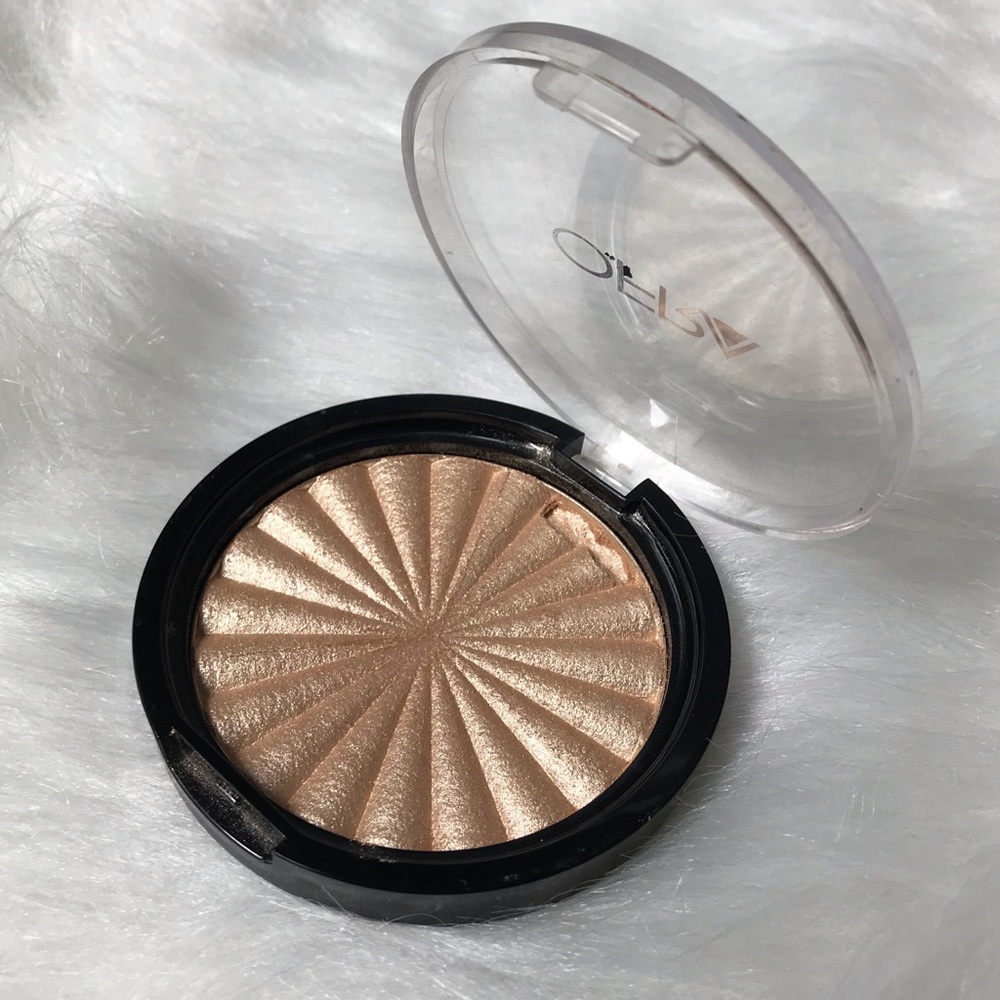 Ofra Rodeo Drive Highlighter